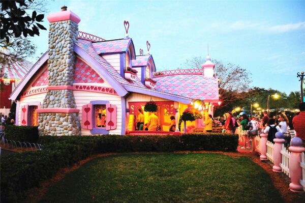 9-Day Orlando Vacation Package - 7 Theme Parks at Your Choice (8-Night Hotel Accommodations & Airport Transfers Inclusive)